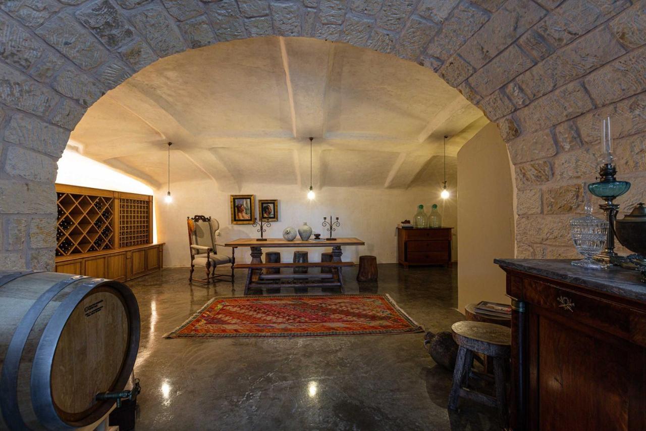 Villa Mantilari Wine Estate 7 Apartments 2 Private Pools Tennis Court Fitness Center Archanes Extérieur photo