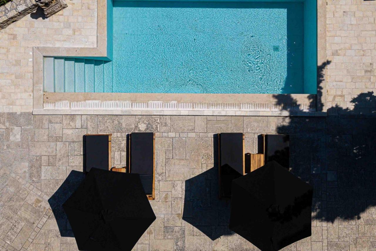Villa Mantilari Wine Estate 7 Apartments 2 Private Pools Tennis Court Fitness Center Archanes Extérieur photo