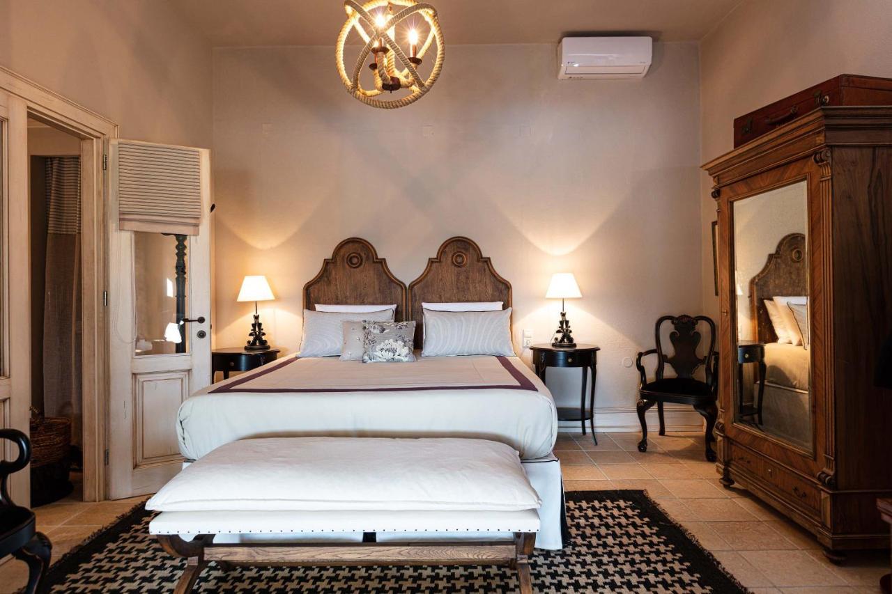 Villa Mantilari Wine Estate 7 Apartments 2 Private Pools Tennis Court Fitness Center Archanes Extérieur photo